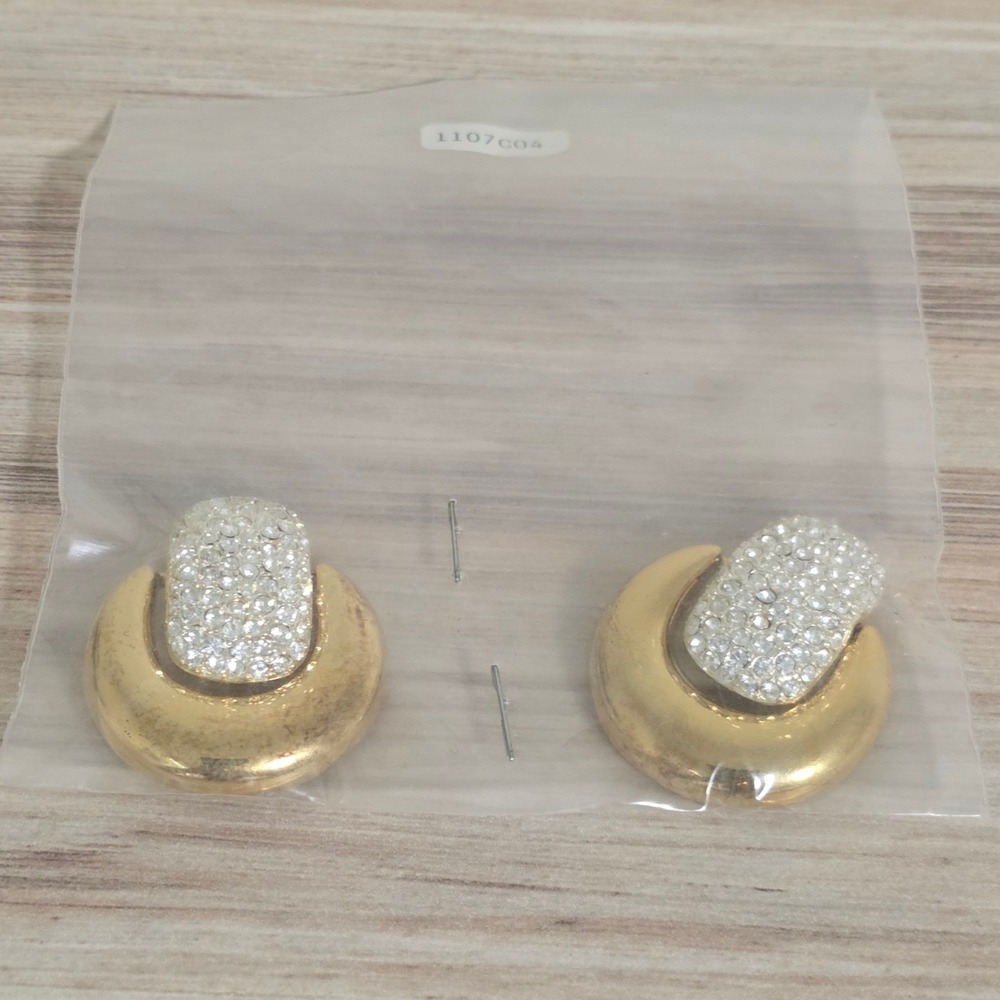 Vtg Gold Tone Rhinestone Pavé Chunky Crescent Moon Clip On Statement Earrings
